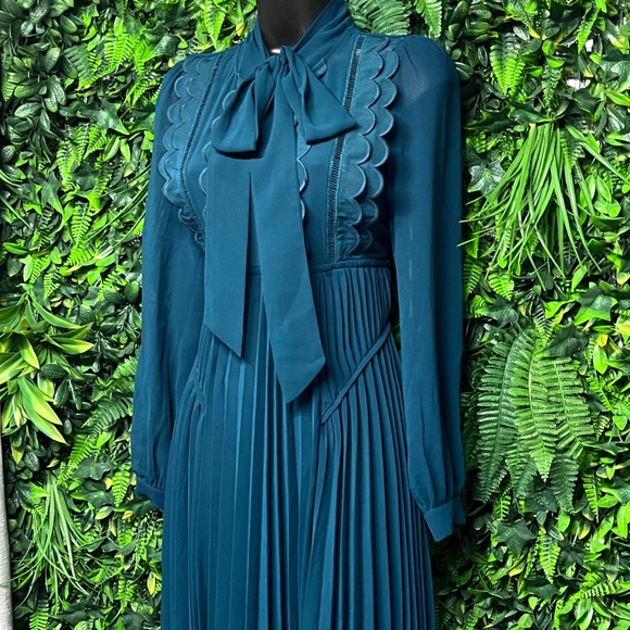 Self-Portrait Dress Size 4 Teal Green Pleated Chiffon Midi Scalloped Lace 3690 - Picture 6 of 9